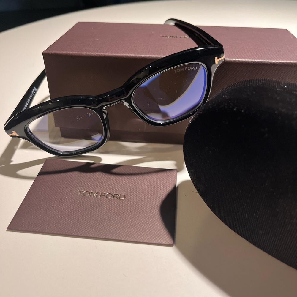 Tom Ford Eyeglasses with Black Frame and Blue Lenses. FT5961-B/V 001 49-23-145